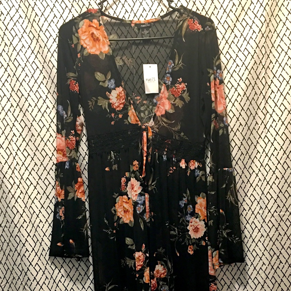 NWT!! Long sleeve dress cover up!!